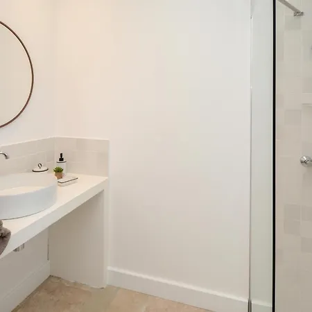 Gorgeous In With Kitchen Holiday home Serignan